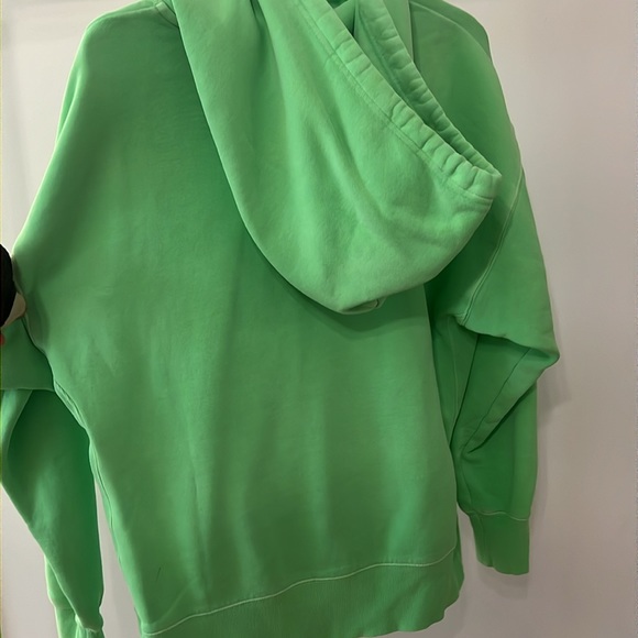 Aritzia TNA sweatshirt - Picture 2 of 3